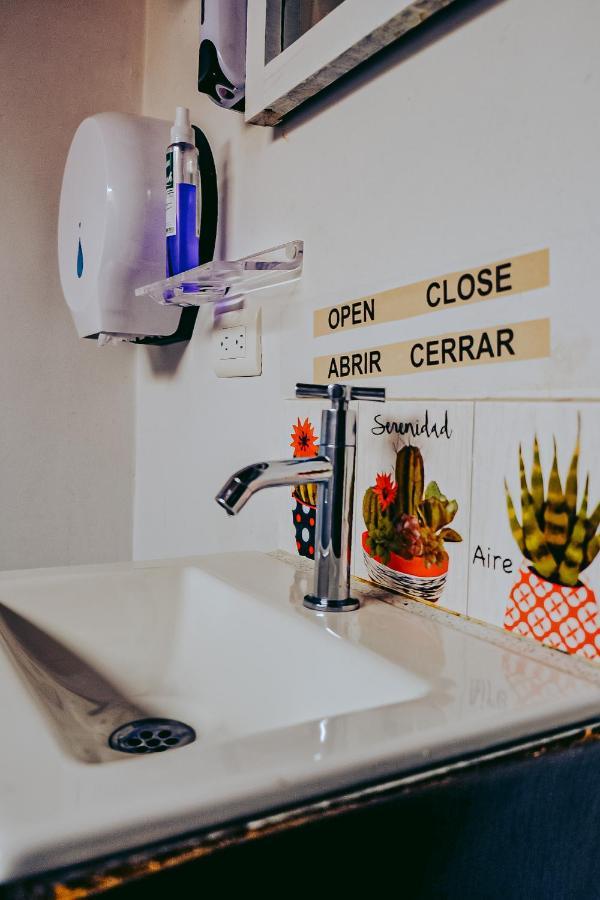 Hostel Metro Floresta Alojamiento Μεντεγίν Εξωτερικό φωτογραφία