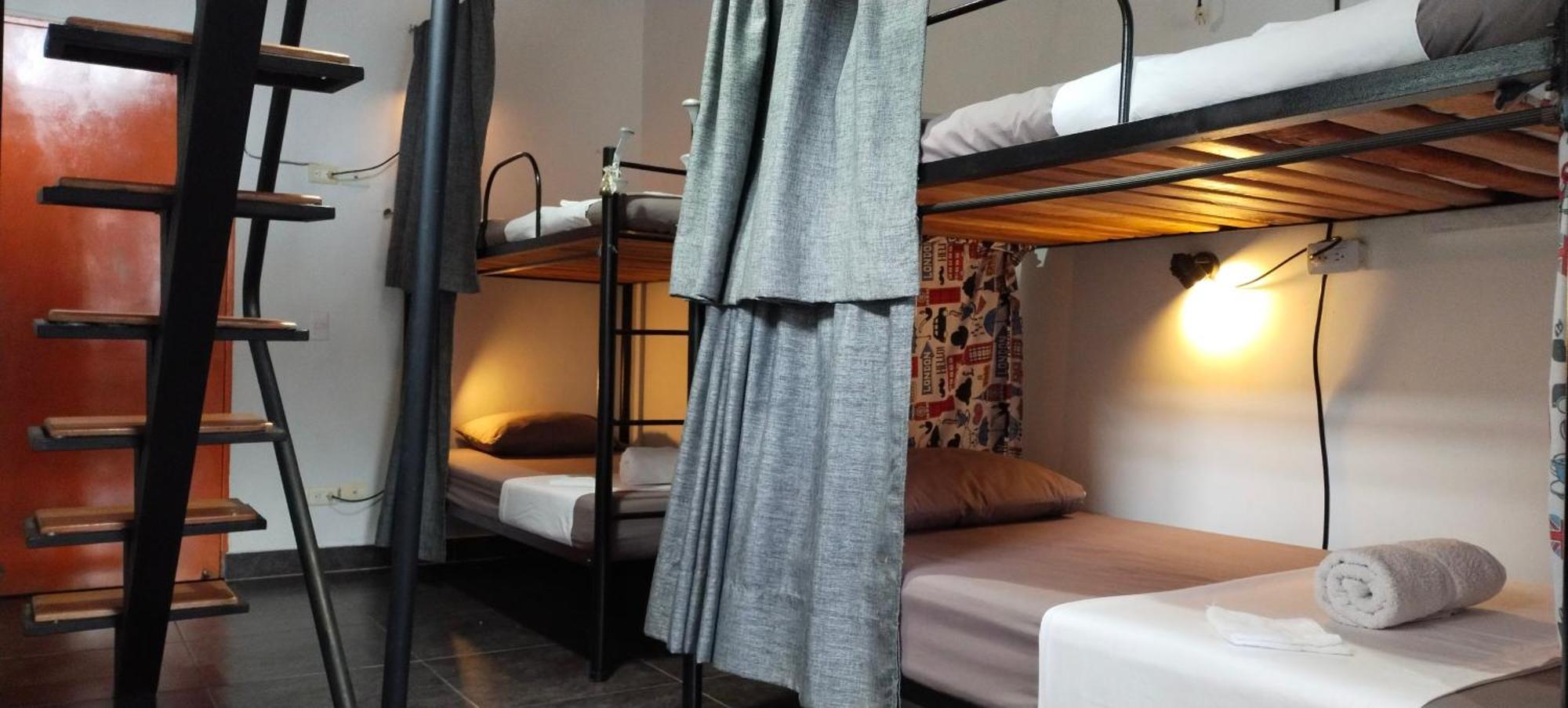 Hostel Metro Floresta Alojamiento Μεντεγίν Εξωτερικό φωτογραφία