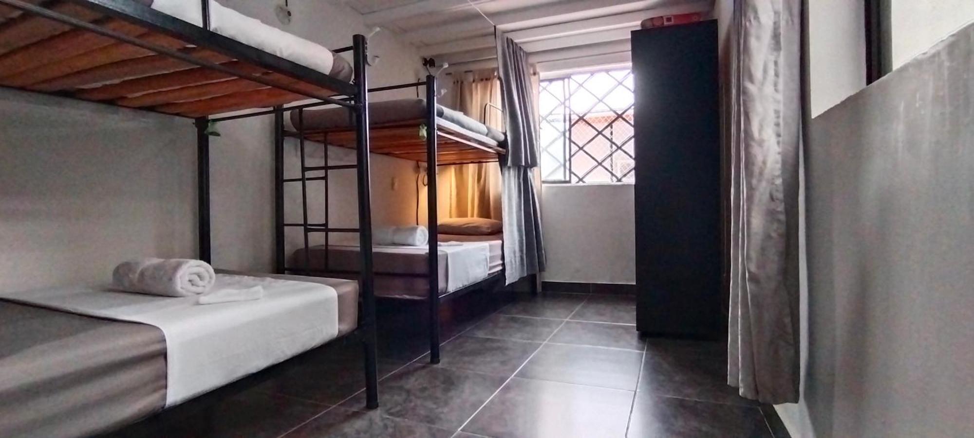 Hostel Metro Floresta Alojamiento Μεντεγίν Εξωτερικό φωτογραφία