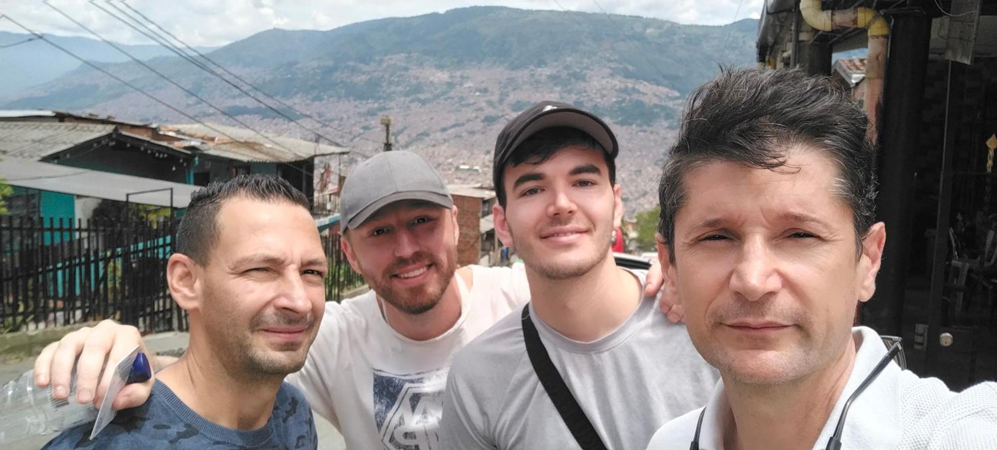 Hostel Metro Floresta Alojamiento Μεντεγίν Εξωτερικό φωτογραφία